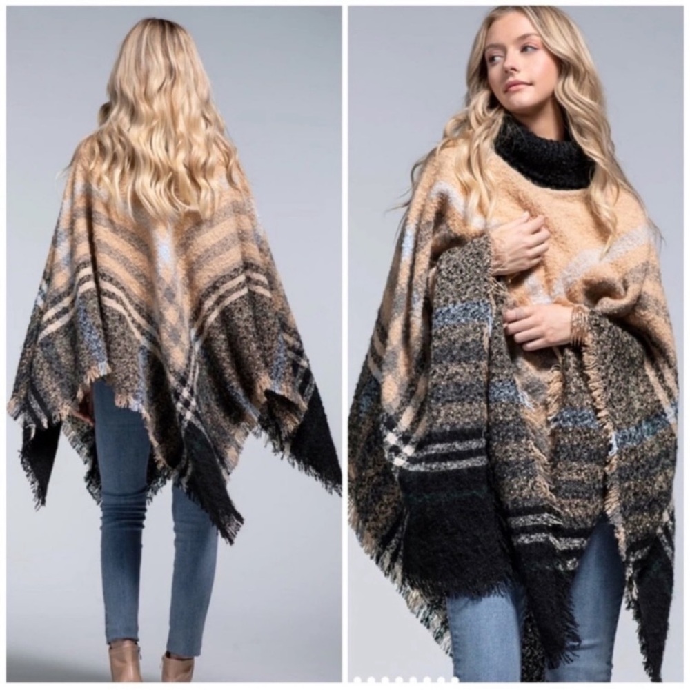 🍁New RUGGINE New York Soft Boucle Yarn
Turtleneck Fall Poncho🍁 - Picture 7 of 7